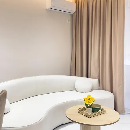 Apartment Pear By Tok